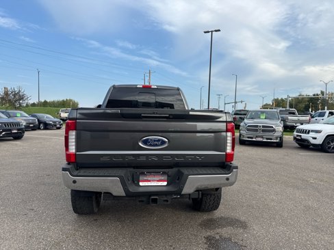Used 2019 Ford F250 Lariat w/ Lariat Ultimate Package image 4