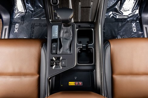 Used 2025 Lexus GX 550 w/ Cold Area Package image 28