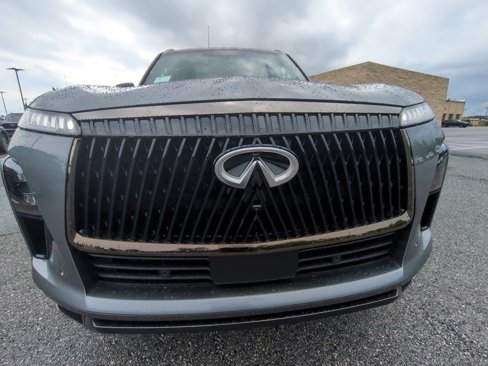 New 2026 INFINITI QX80 Autograph w/ Premium Cargo Package image 2