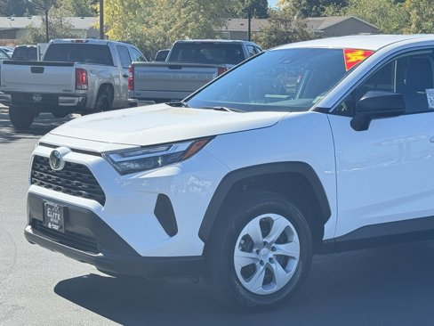 Used 2024 Toyota RAV4 LE image 12