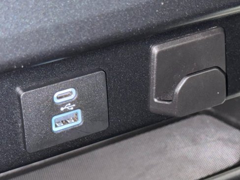 Used 2023 Ford F150 XLT image 39