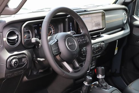 New 2025 Jeep Gladiator Sport image 13