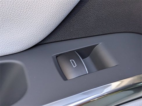 New 2026 Chevrolet Traverse High Country image 28