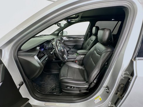 Used 2020 Cadillac XT6 Premium Luxury image 13
