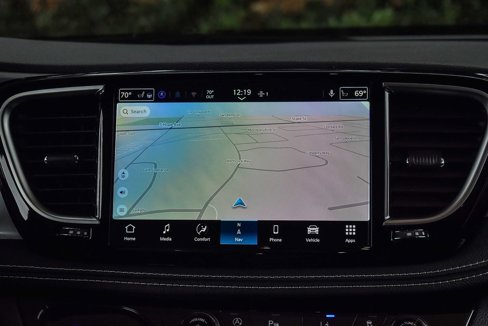 New 2026 Chrysler Pacifica Limited image 13