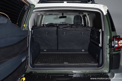 Used 2014 Toyota FJ Cruiser 4WD image 25