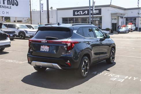 Certified 2024 Kia Seltos EX image 10