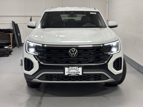 New 2026 Volkswagen Atlas Cross Sport SE image 11