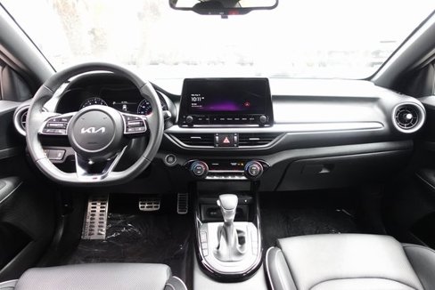 Used 2024 Kia Forte GT-Line w/ GT-Line Premium Package image 15