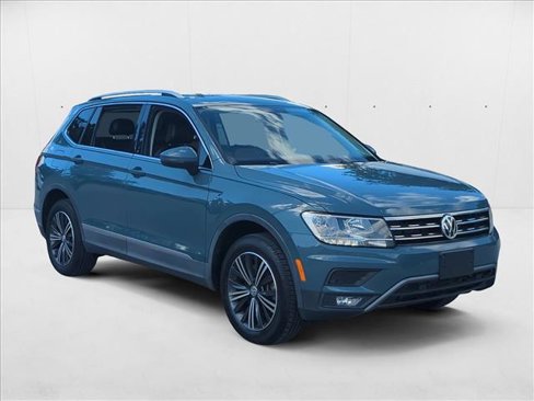 Used 2019 Volkswagen Tiguan SE image 3