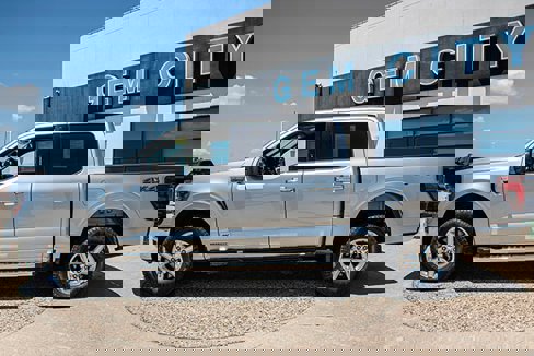 Used 2024 Ford F150 XLT w/ Mobile Office Package image 2