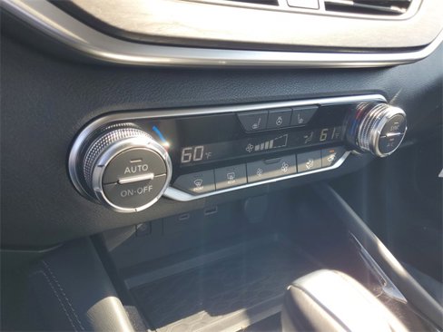 New 2025 Nissan Altima 2.5 SL image 16