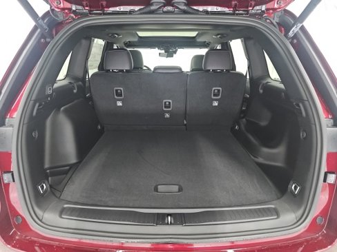 New 2025 Jeep Grand Cherokee Limited w/ Luxury Tech Group II image 17