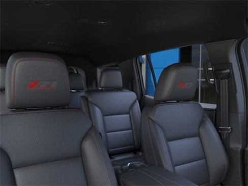 New 2026 Chevrolet Traverse Z71 w/ Driver Confidence Package image 24