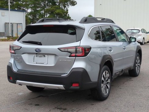 New 2025 Subaru Outback Limited image 3