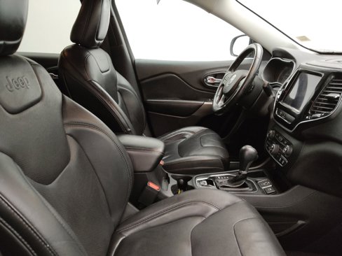 Used 2020 Jeep Cherokee Limited image 21