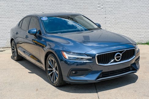 Used 2021 Volvo S60 T5 Momentum image 6
