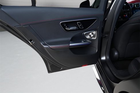 Used 2024 Mercedes-Benz C 63 AMG S image 11