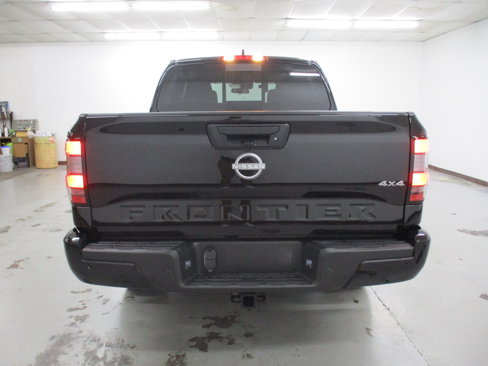 New 2026 Nissan Frontier SV w/ SV Convenience Package image 4