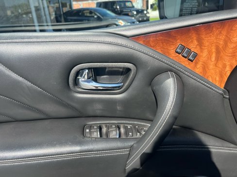 Used 2015 INFINITI QX80 4WD image 24