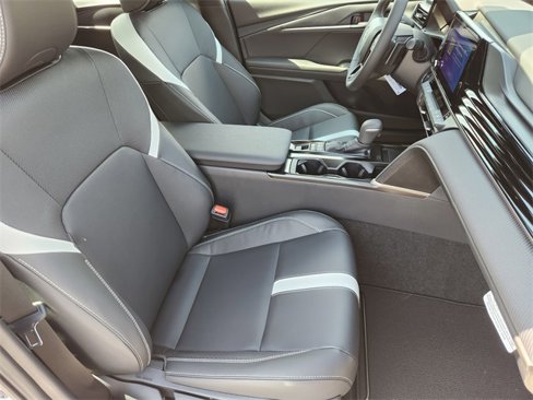 New 2026 Toyota Camry SE image 10