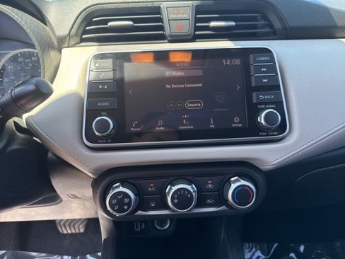 Used 2021 Nissan Versa SV image 14