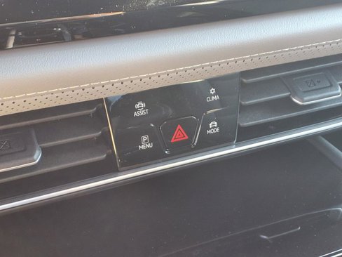 New 2025 Volkswagen Atlas Cross Sport SEL image 18