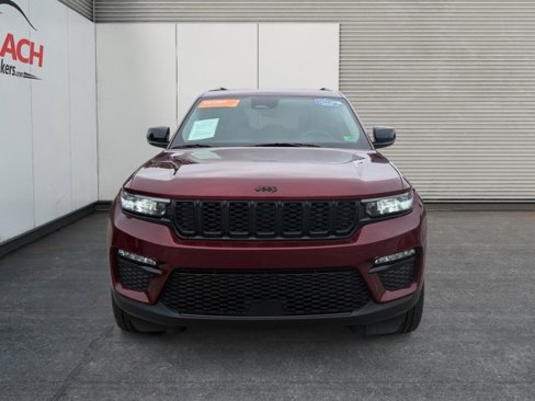 Used 2023 Jeep Grand Cherokee Limited w/ Black Appearance Package image 7