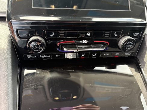 Used 2023 Jeep Grand Cherokee L Laredo w/ Luxury Tech Group I image 20