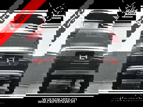 New 2025 Volvo XC40 B5 Core image 39