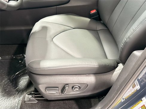 New 2026 Toyota Grand Highlander Platinum image 17
