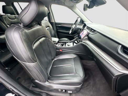 Used 2022 Jeep Grand Cherokee L Limited image 29