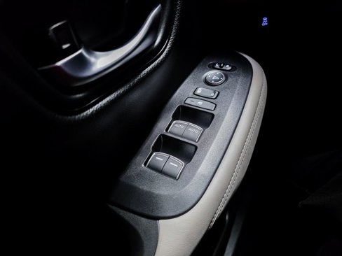 Certified 2025 Honda HR-V EX-L image 26