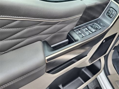 New 2025 Ford F350 Platinum image 17