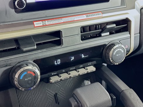 Used 2025 Toyota Tacoma TRD Off-Road image 24
