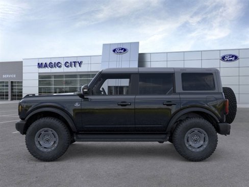 New 2025 Ford Bronco Outer Banks w/ Sasquatch Package image 3