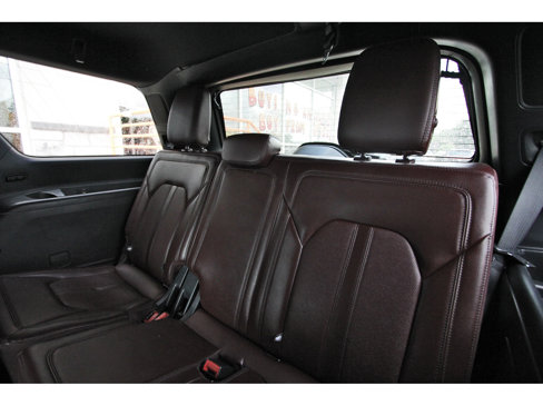 Used 2024 Ford Expedition Limited image 8