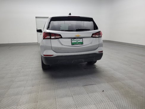 Used 2022 Chevrolet Equinox LS w/ LS Convenience Package image 6
