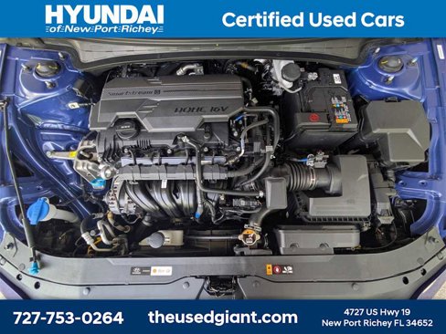 Certified 2025 Hyundai Elantra Sport image 12