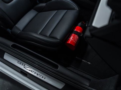 Certified 2025 Porsche 911 Carrera image 31