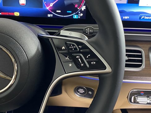 New 2025 Mercedes-Benz GLS 450 4MATIC image 30