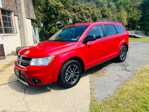 Used 2018 Dodge Journey SE w/ Connectivity Group image 2