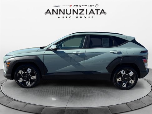 Used 2024 Hyundai Kona SEL w/ Convenience Package image 2