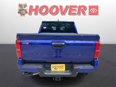 Used 2025 Toyota Tacoma SR5 image 3
