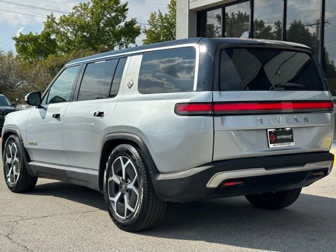 Used 2023 Rivian R1S Adventure image 7