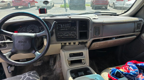 Used 2001 GMC Yukon SLT w/ SLT Equipment Group image 9