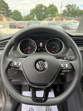 Used 2020 Volkswagen Tiguan S image 18