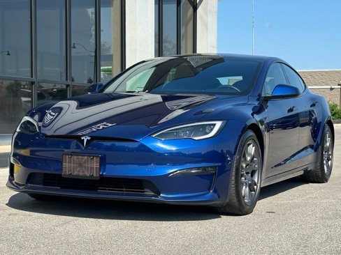 Used 2023 Tesla Model S Plaid image 3