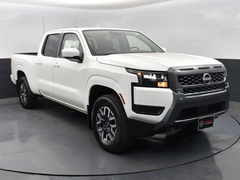 New 2026 Nissan Frontier SV image 1