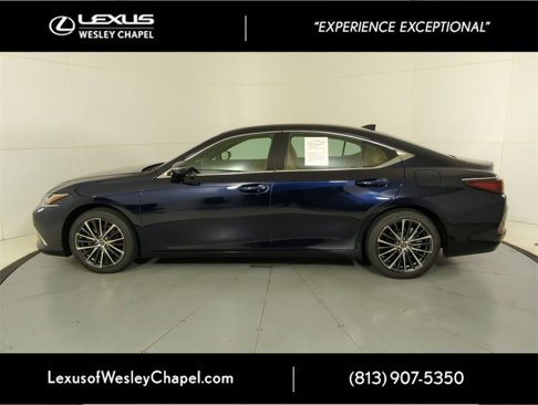 Used 2024 Lexus ES 350 w/ Premium Package image 5